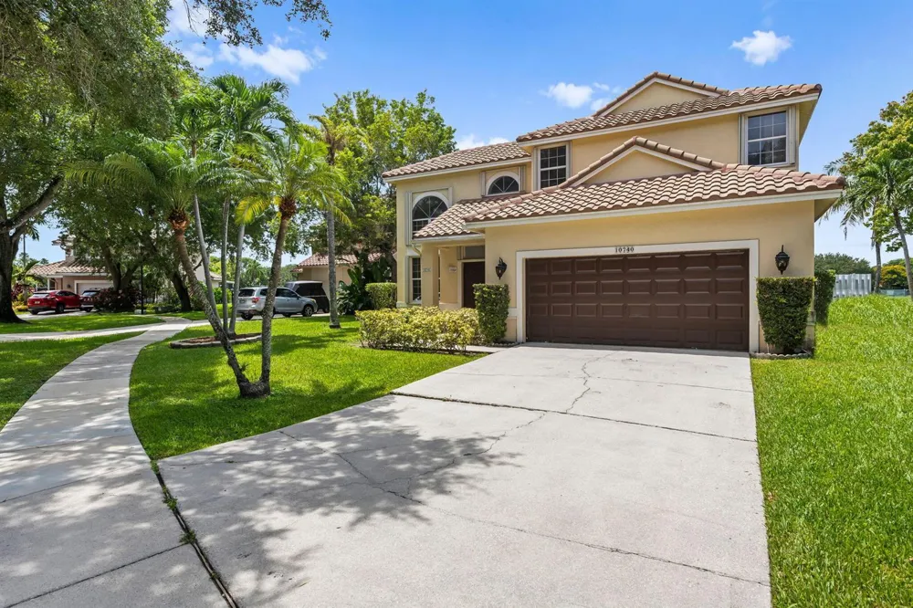 10740 LONDON STREET Cooper City, FL 33026