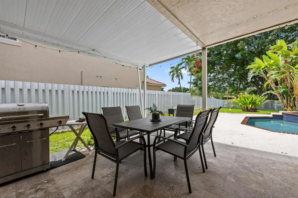 10740 LONDON STREET Cooper City, FL 33026