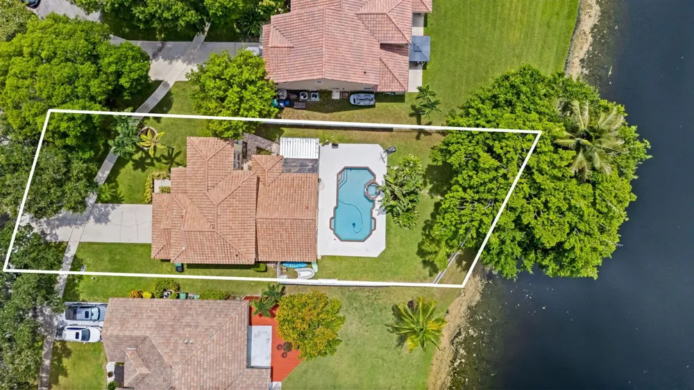 10740 LONDON STREET Cooper City, FL 33026