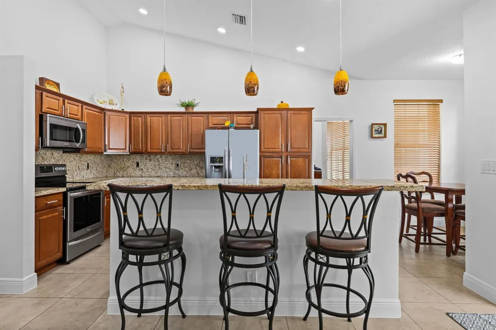 10740 LONDON STREET Cooper City, FL 33026