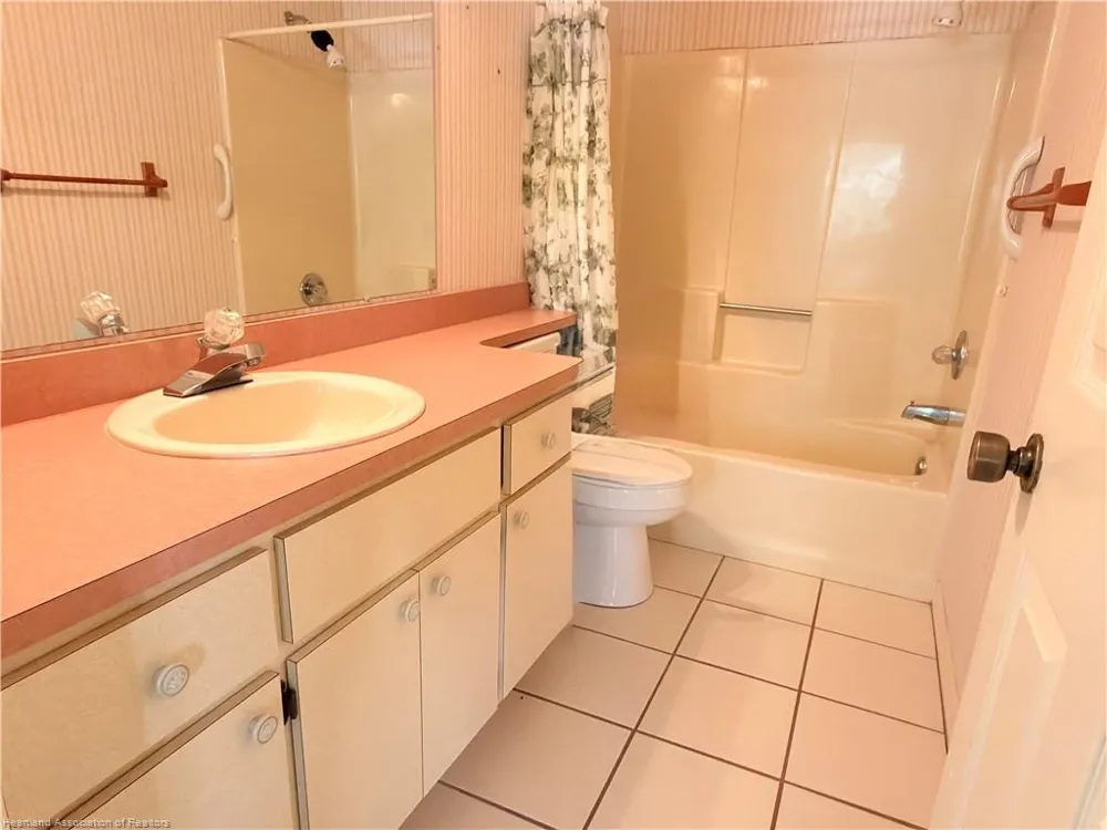 1241 SHAMROCK DRIVE Sebring, FL 33875