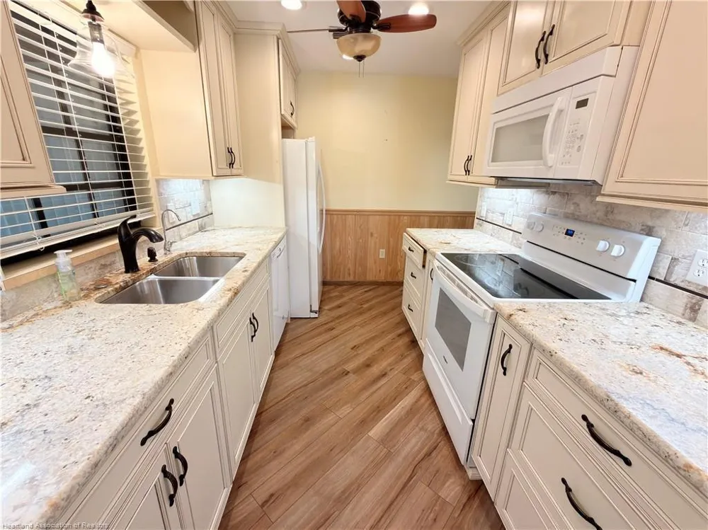 1241 SHAMROCK DRIVE Sebring, FL 33875