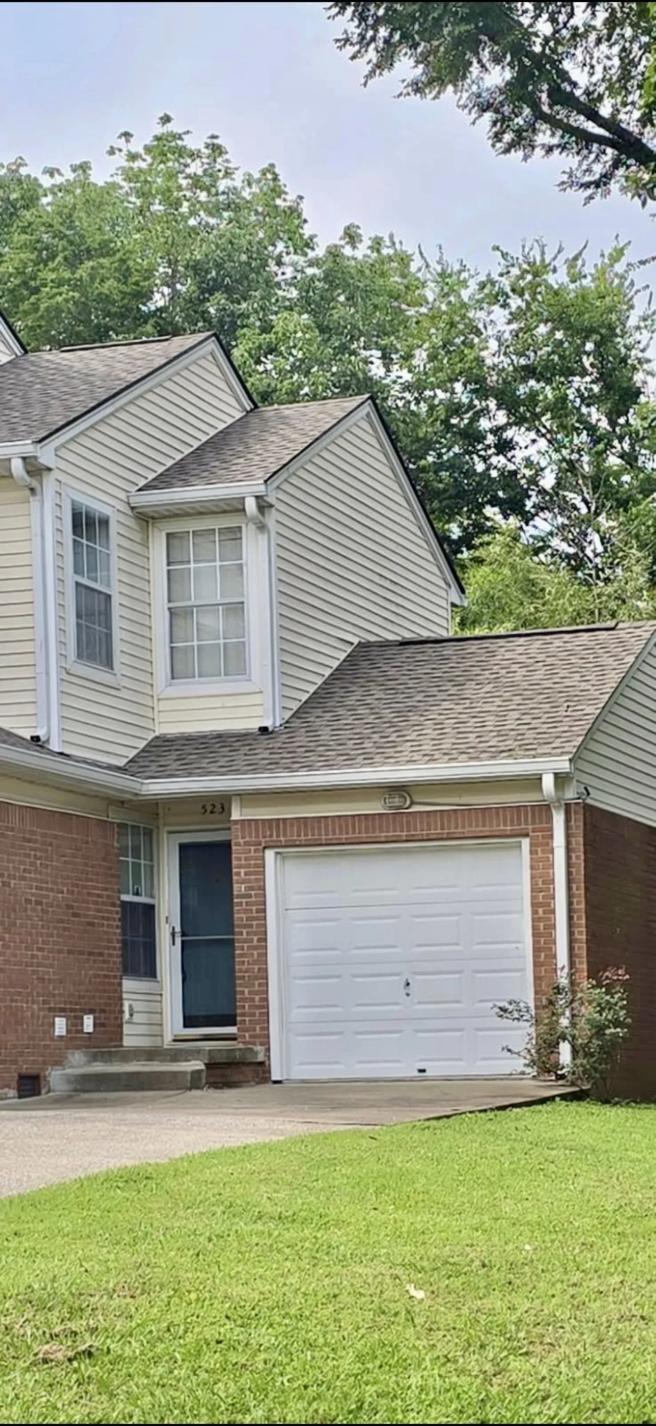 523 Forest Pointe Pl Antioch, TN 37013