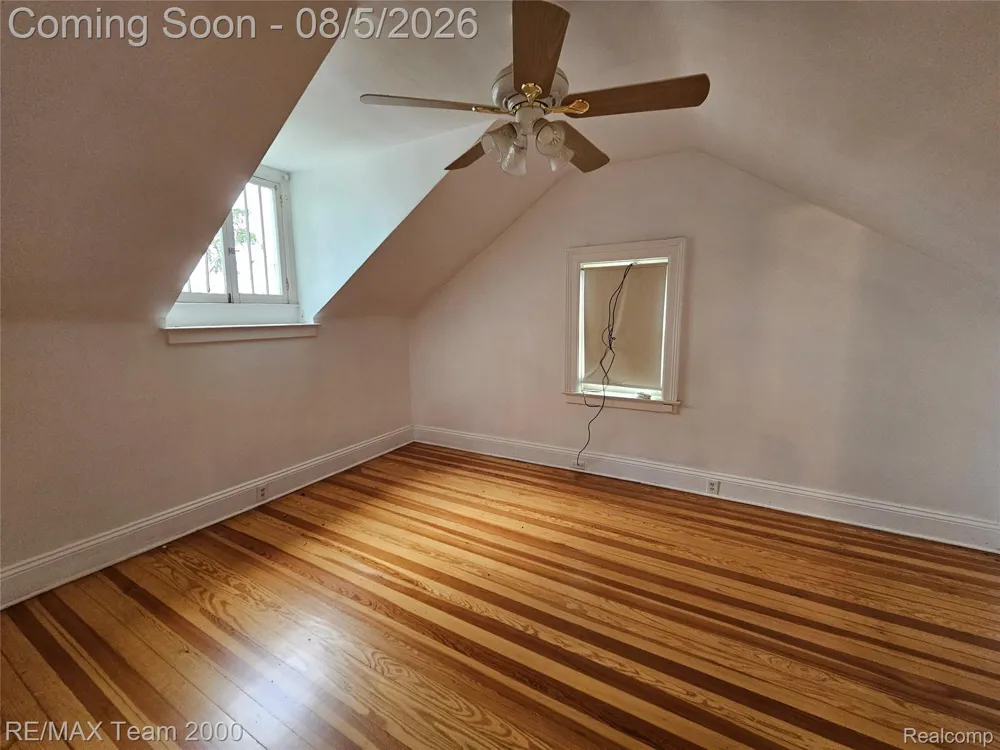 24416 Hass Street Dearborn Heights City, MI 48127