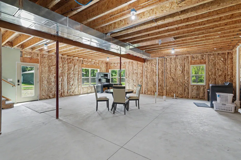 10064 Love Road Assyria Township, MI 49021