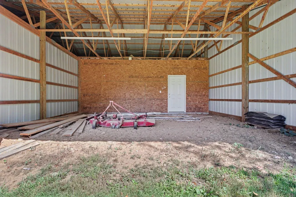 10064 Love Road Assyria Township, MI 49021