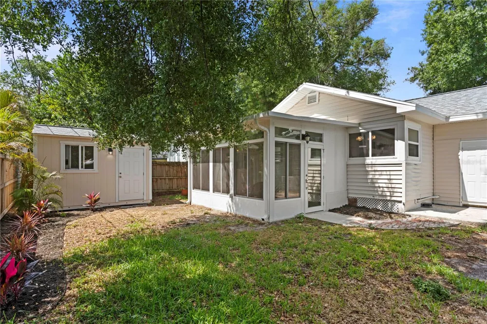 1175 HIGHLAND COURT St Petersburg, FL 33701