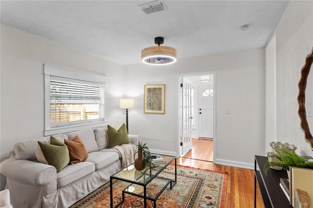 1175 HIGHLAND COURT St Petersburg, FL 33701