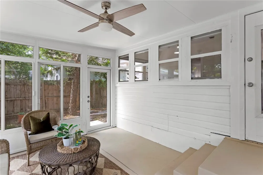 1175 HIGHLAND COURT St Petersburg, FL 33701