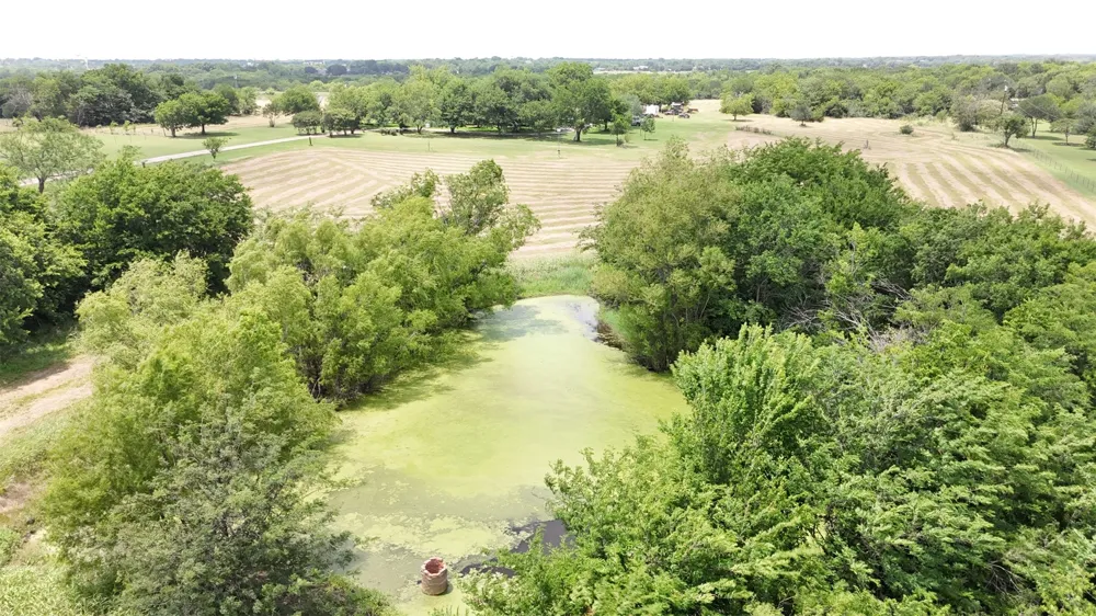 2114 FM 1181 Ennis, TX 75119