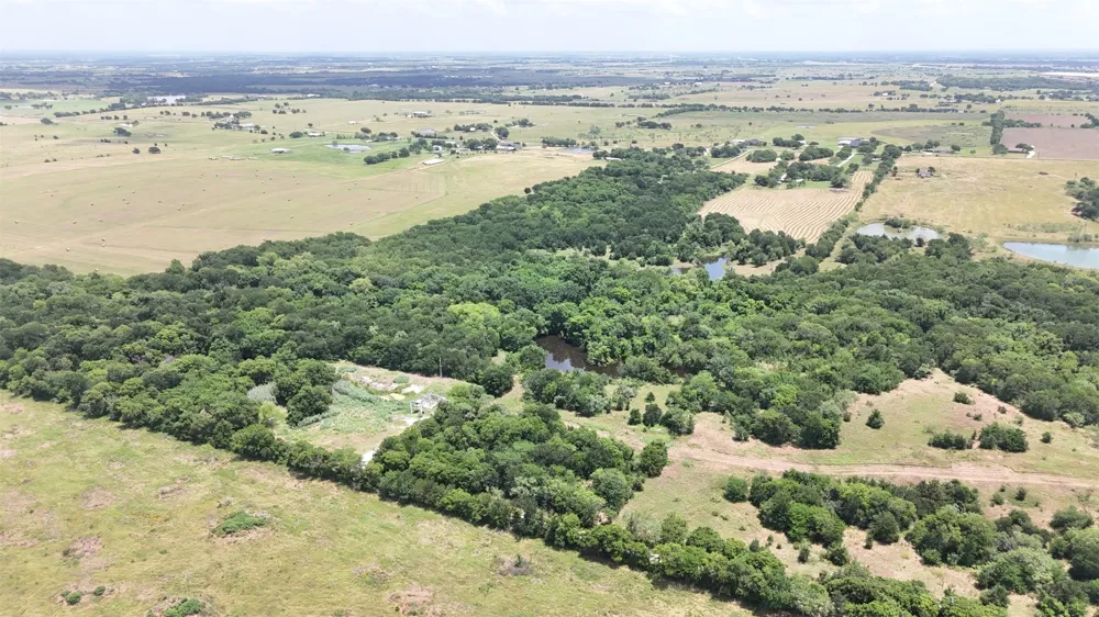 2114 FM 1181 Ennis, TX 75119