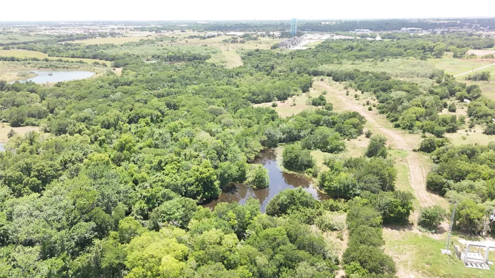 2114 FM 1181 Ennis, TX 75119
