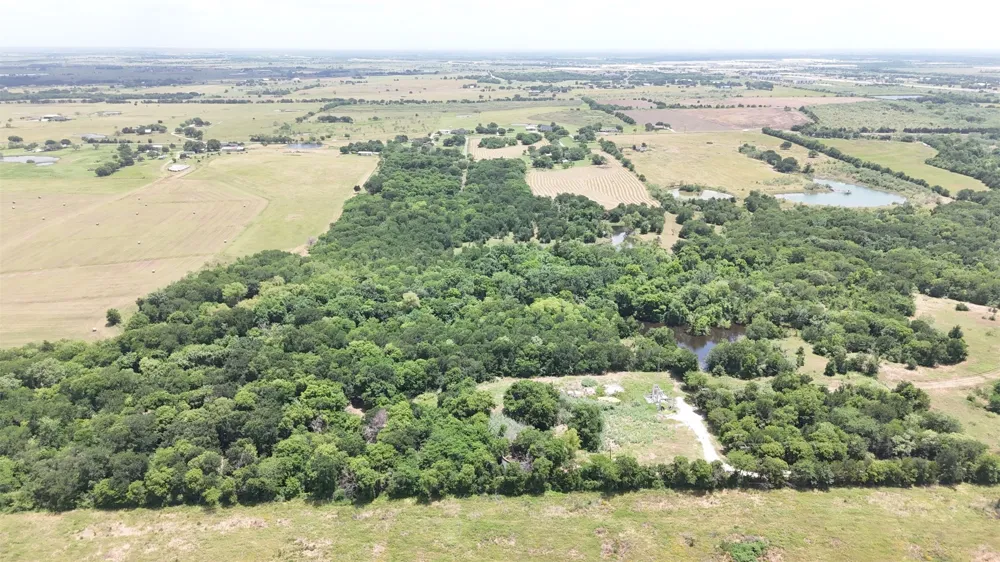 2114 FM 1181 Ennis, TX 75119