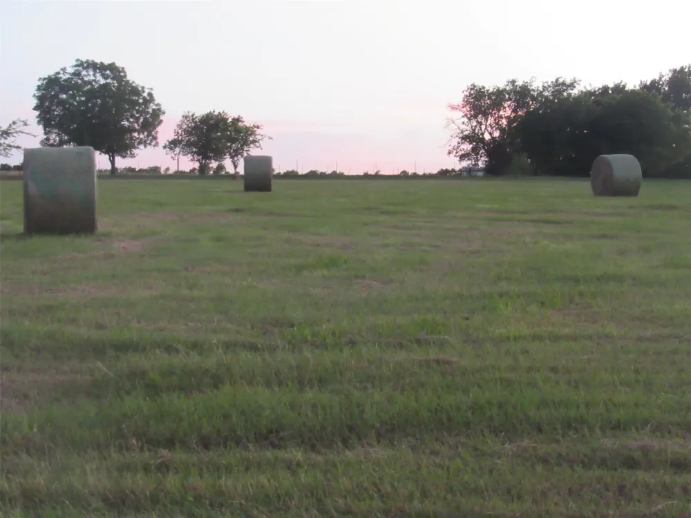 2114 FM 1181 Ennis, TX 75119