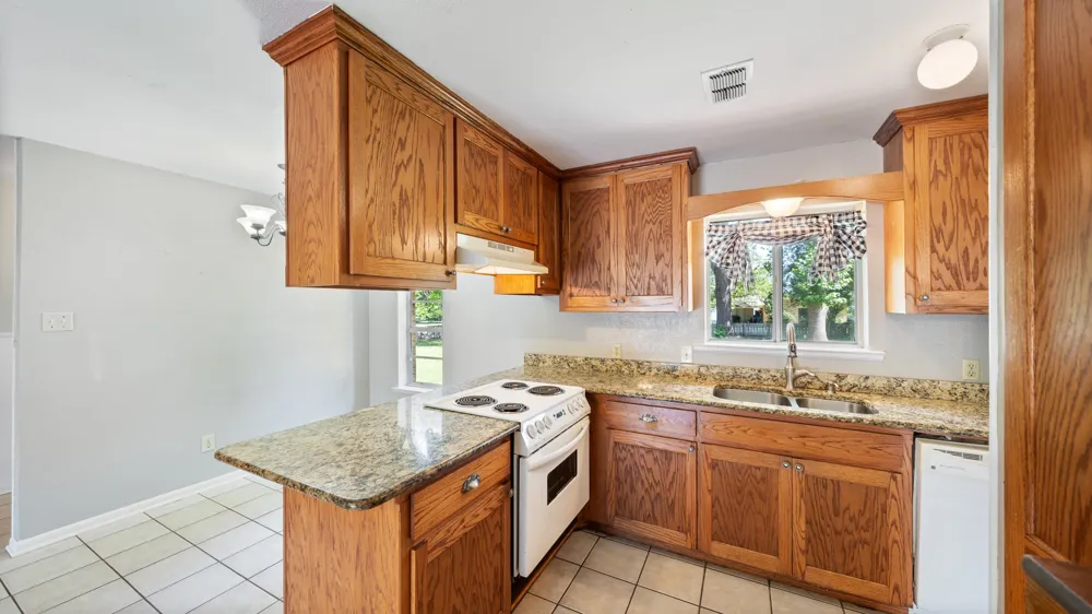 1399 vz county road 1803 Grand Saline, TX 75140