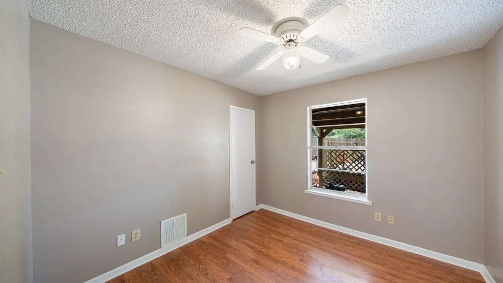1399 vz county road 1803 Grand Saline, TX 75140