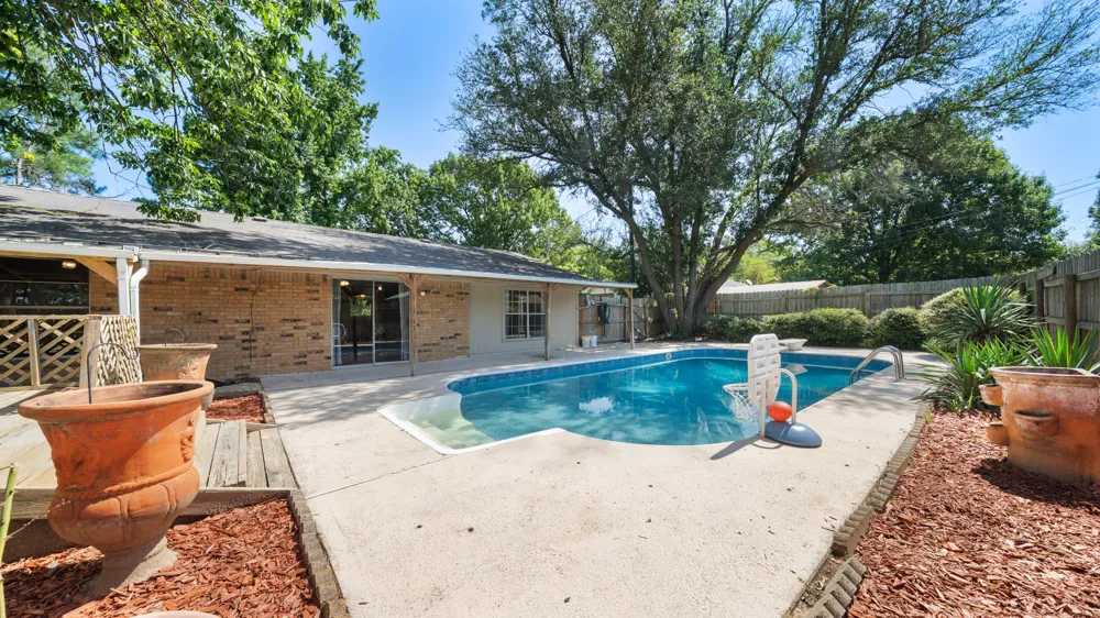 1399 vz county road 1803 Grand Saline, TX 75140