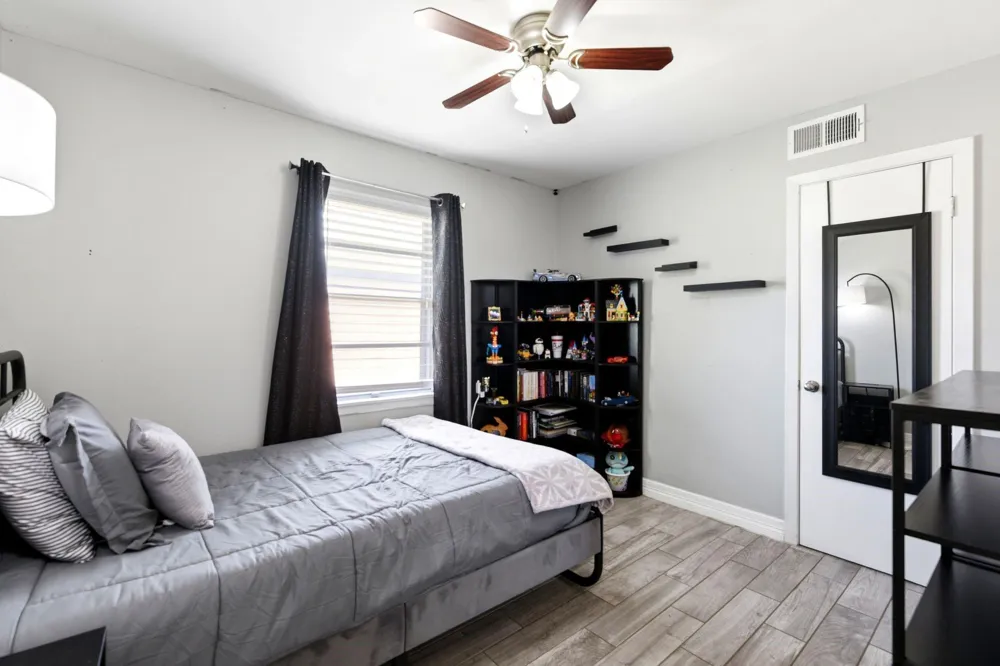 2405 Hillshire Drive Deer Park, TX 77536