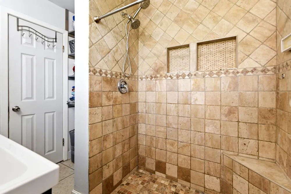 2405 Hillshire Drive Deer Park, TX 77536