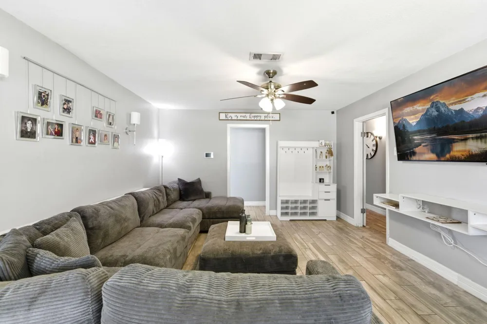 2405 Hillshire Drive Deer Park, TX 77536