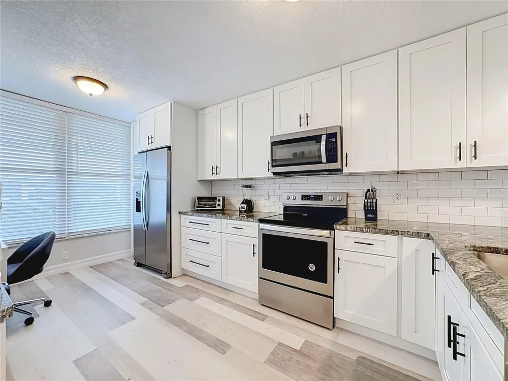 3750 PINEBROOK CIRCLE #107 Bradenton, FL 34209