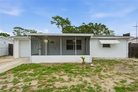 2122 HOLIDAY DRIVE