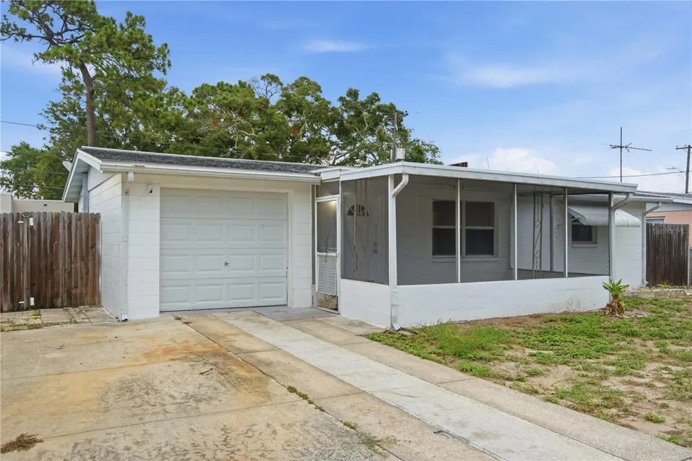 2122 HOLIDAY DRIVE Holiday, FL 34691
