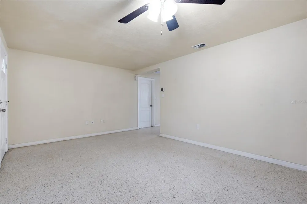 2122 HOLIDAY DRIVE Holiday, FL 34691