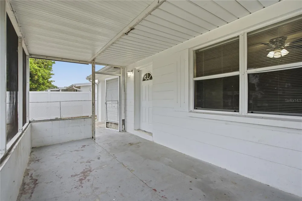 2122 HOLIDAY DRIVE Holiday, FL 34691