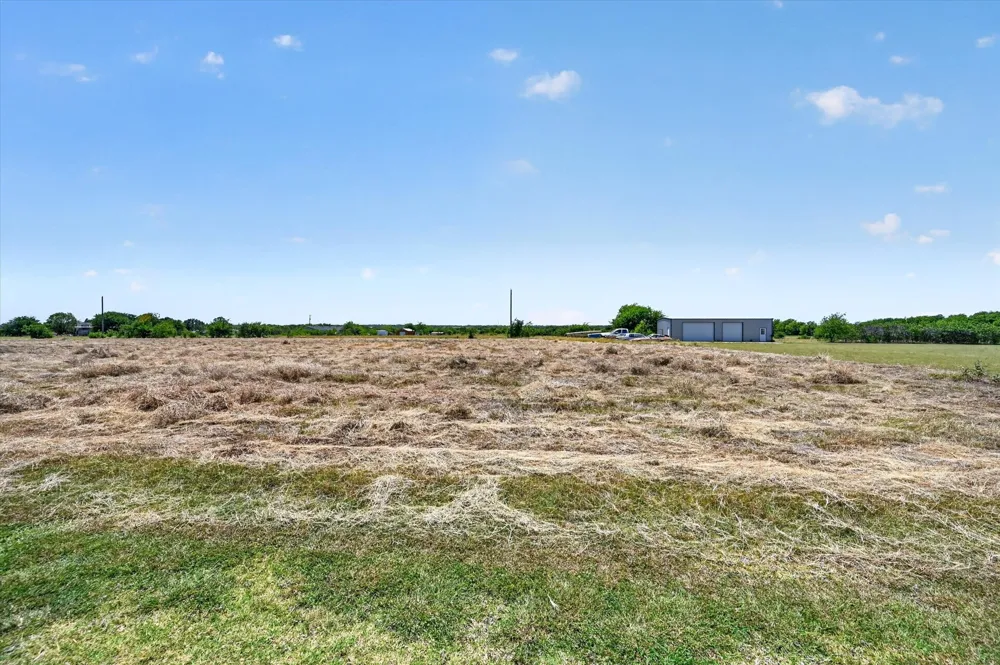 Lone Elm Road Waxahachie, TX 75167