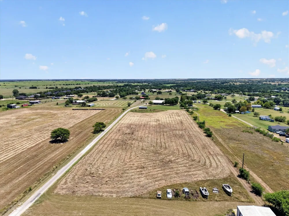 Lone Elm Road Waxahachie, TX 75167