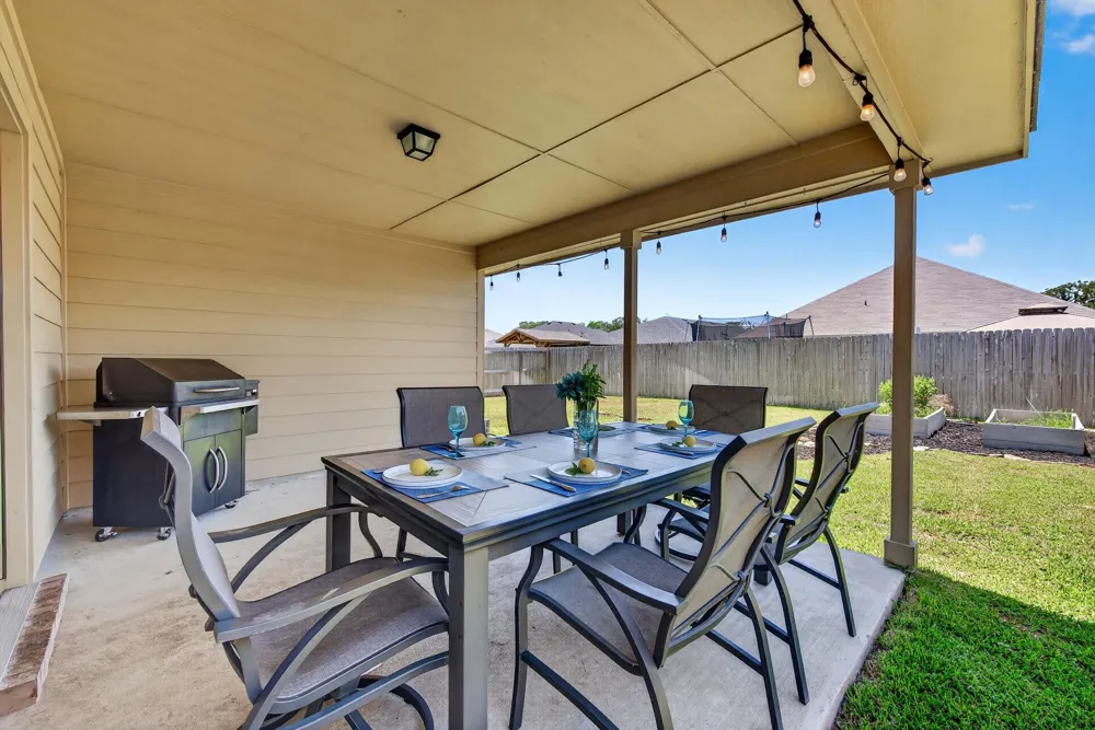 1933 Cartwright Street Bryan, TX 77807