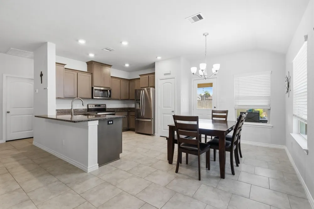 1933 Cartwright Street Bryan, TX 77807