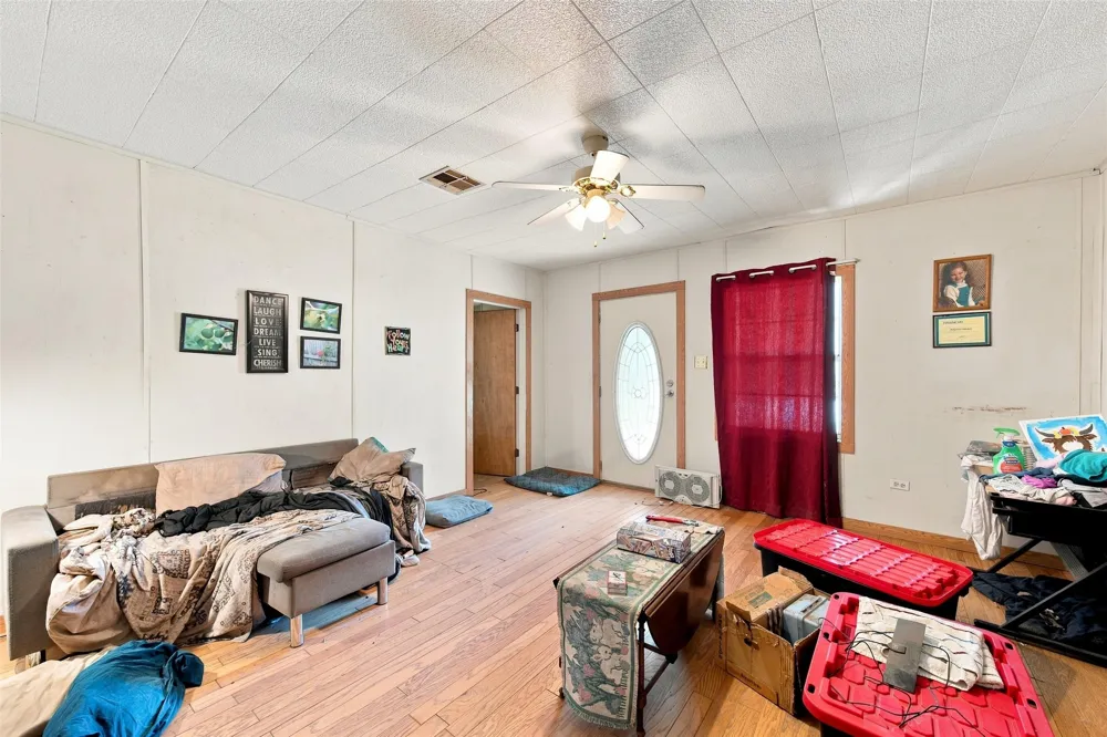 405 NE 4th Street Hubbard, TX 76648