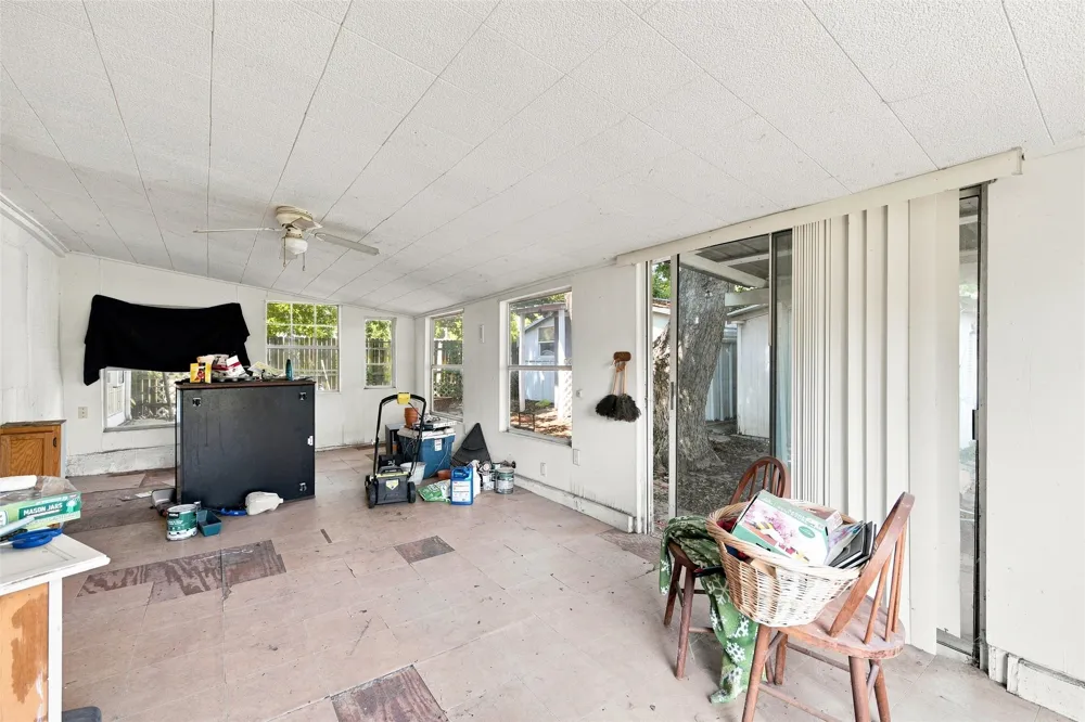 405 NE 4th Street Hubbard, TX 76648