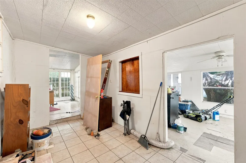 405 NE 4th Street Hubbard, TX 76648