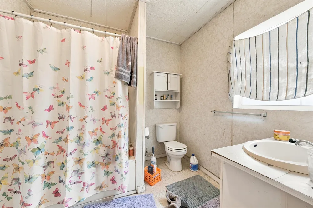 405 NE 4th Street Hubbard, TX 76648