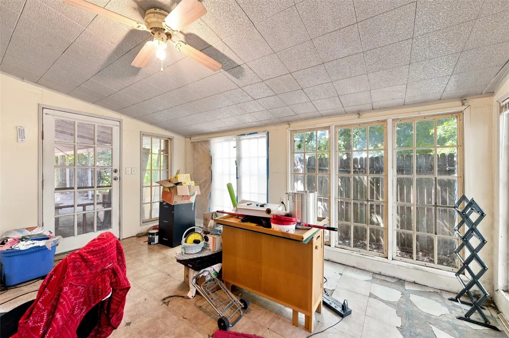 405 NE 4th Street Hubbard, TX 76648