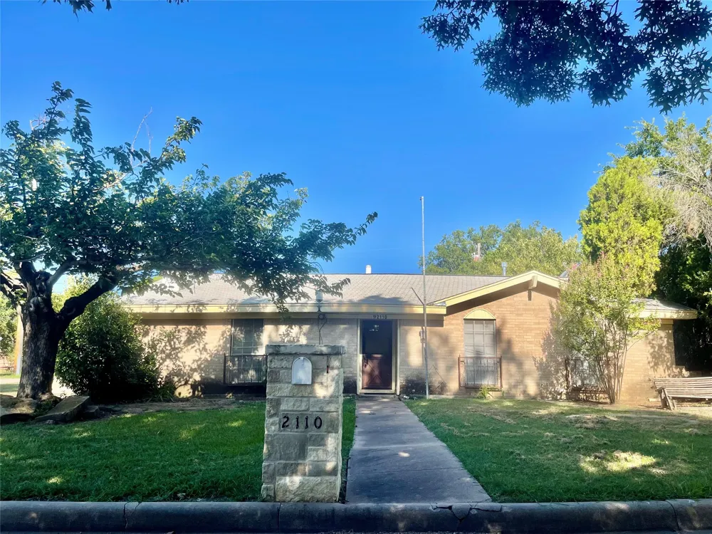 2110 SE 25th Avenue Mineral Wells, TX 76067