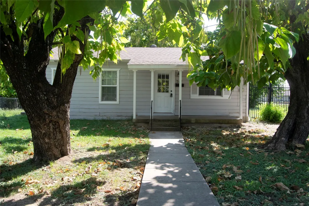 701 E Aimee Street Forney, TX 75126