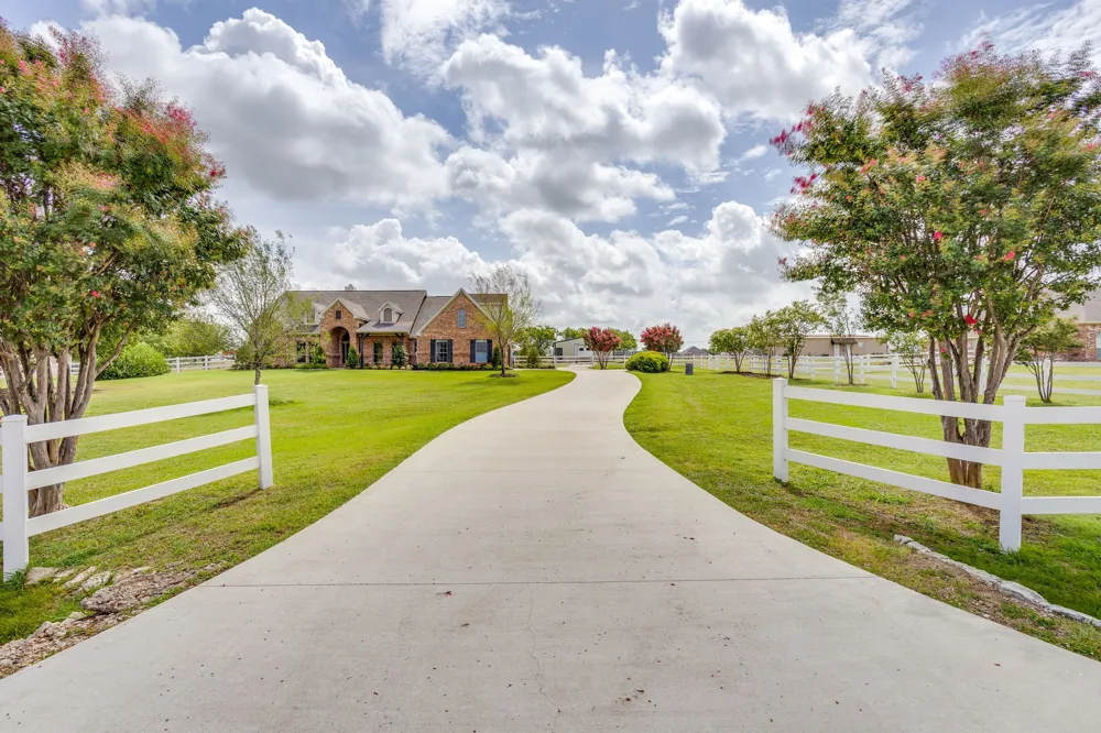 13516 Haslet Court Haslet, TX 76052