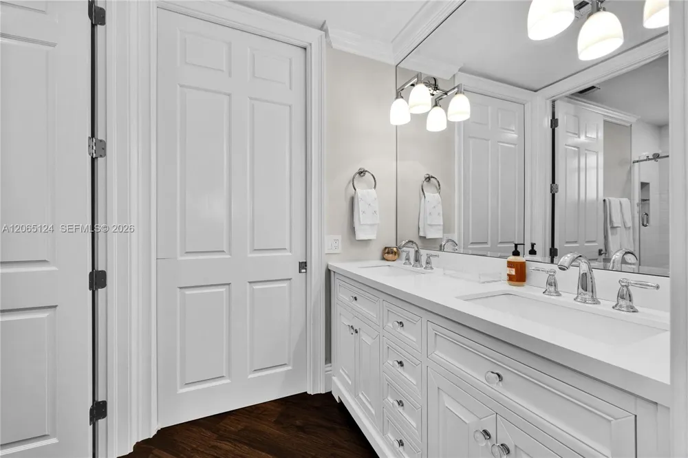 13647 Deering Bay Dr #142 Coral Gables, FL 33158