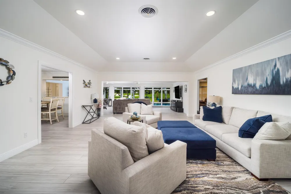 3273 SE FAIRWAY E Stuart, FL 34997
