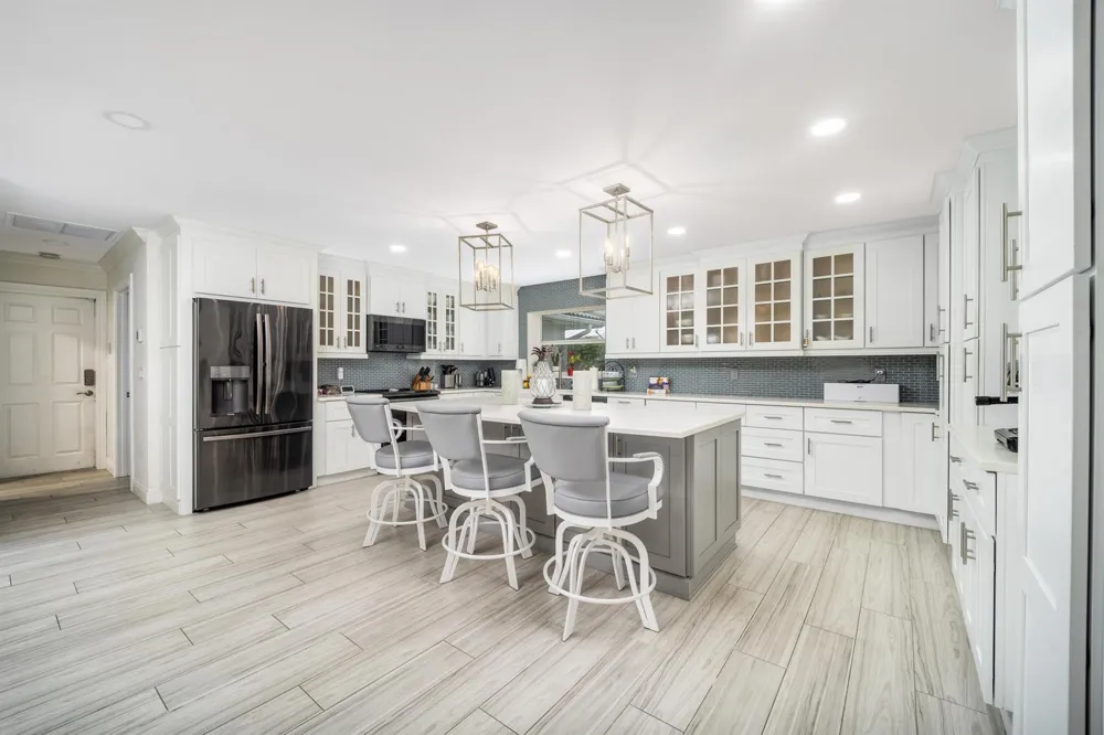 3273 SE FAIRWAY E Stuart, FL 34997