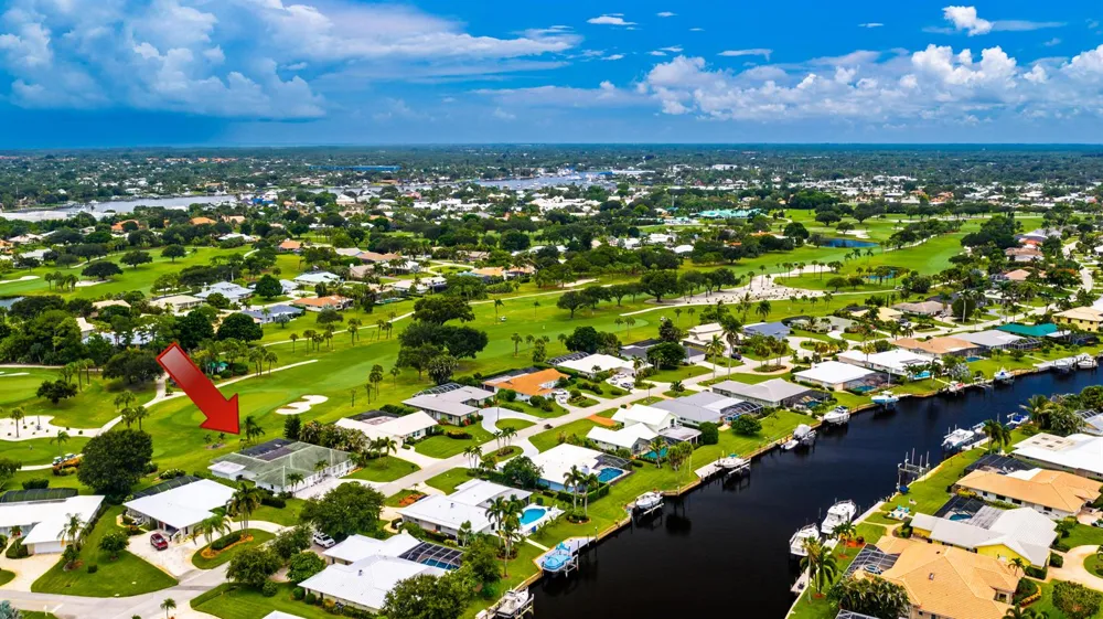 3273 SE FAIRWAY E Stuart, FL 34997
