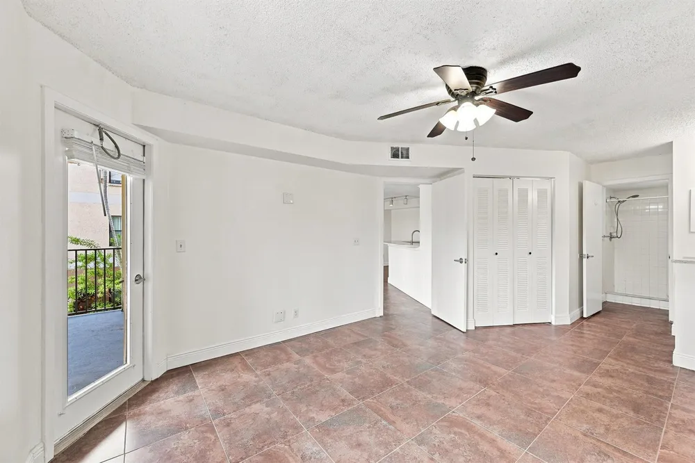 9999 SUMMERBREEZE DRIVE #417 Sunrise, FL 33322