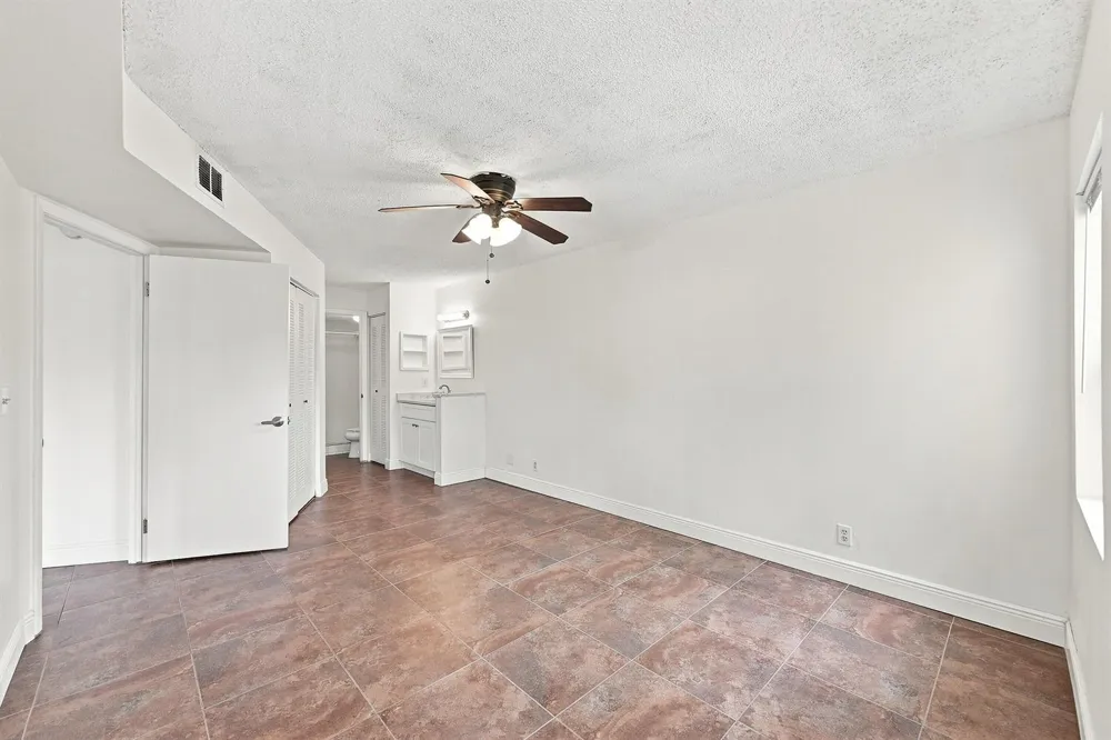 9999 SUMMERBREEZE DRIVE #417 Sunrise, FL 33322
