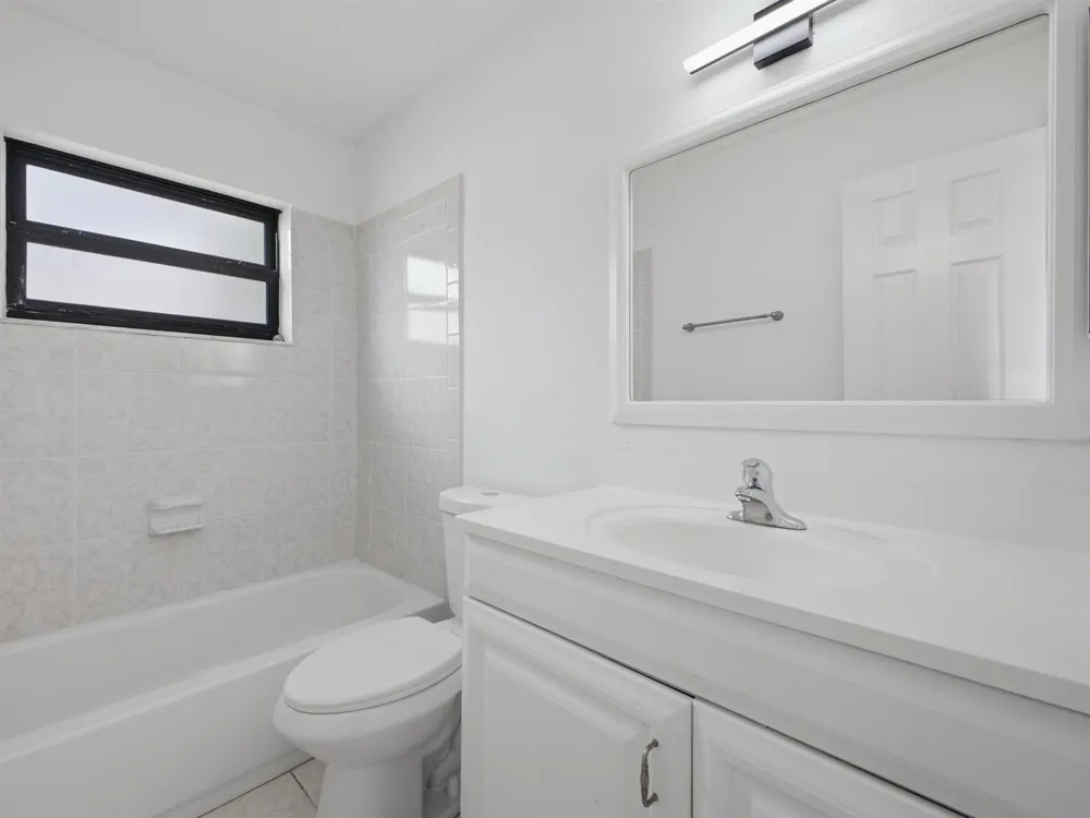 1110 Manor Drive Palm Springs, FL 33461