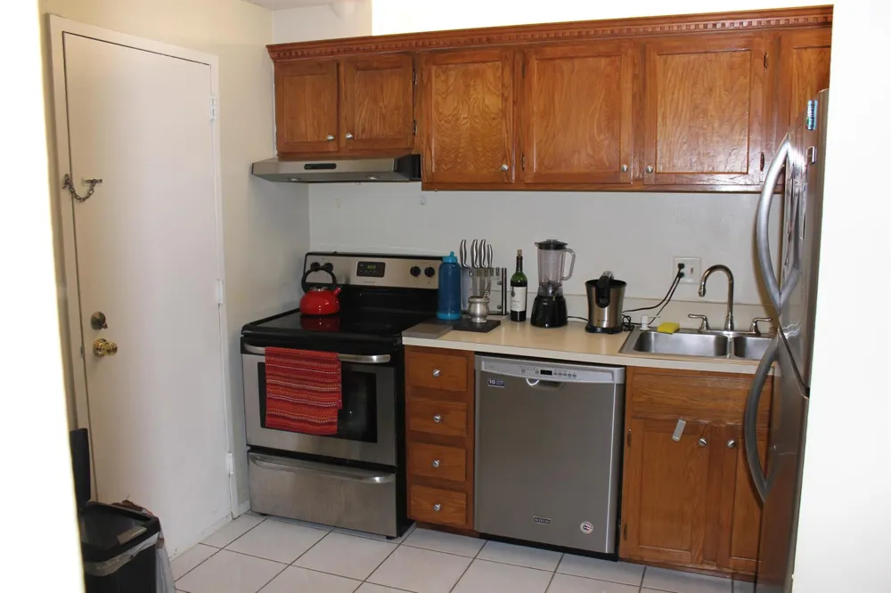 3660 INVERRARY DRIVE #3V Lauderhill, FL 33319