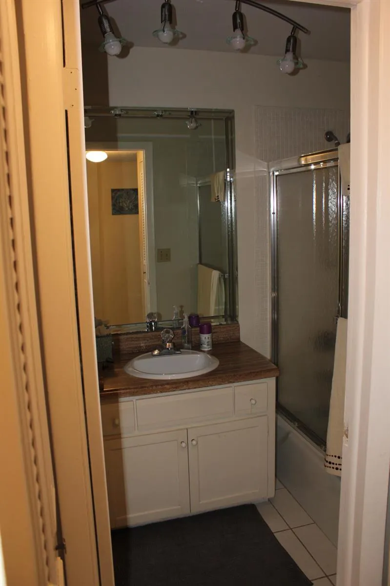 3660 INVERRARY DRIVE #3V Lauderhill, FL 33319